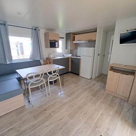 Camping Sainte Mere Eglise Luaran gambar