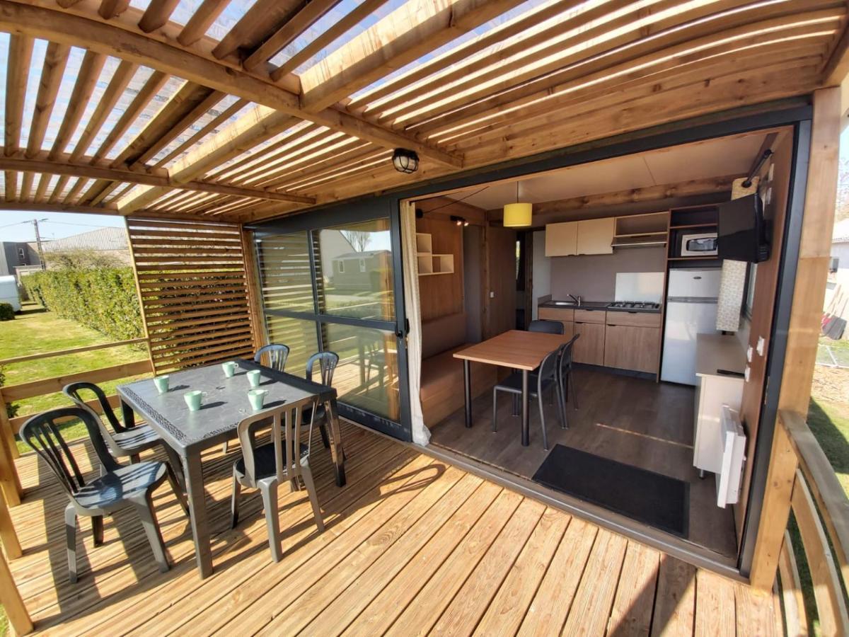 Camping Sainte Mere Eglise Luaran gambar