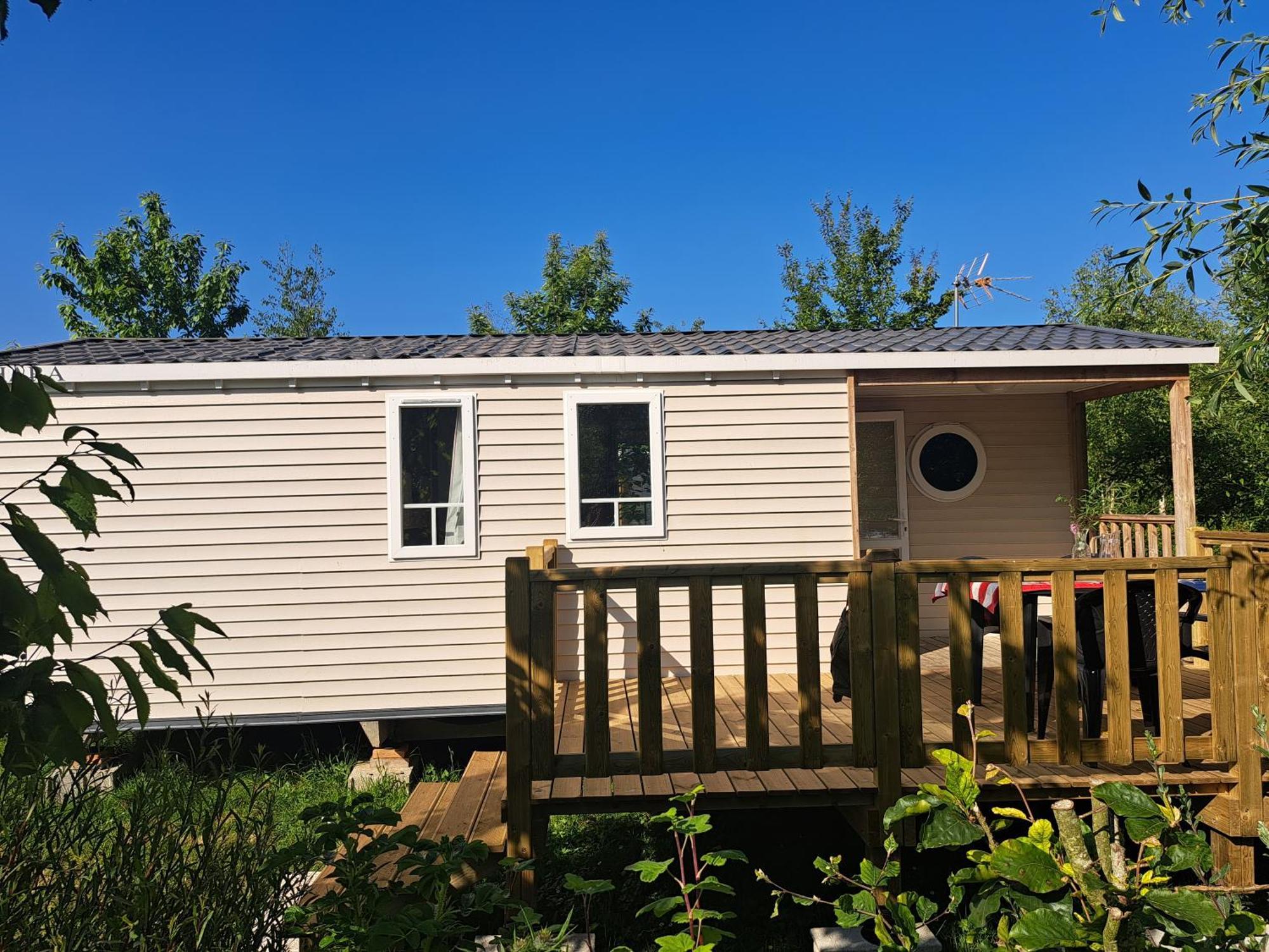 Camping Sainte Mere Eglise Luaran gambar