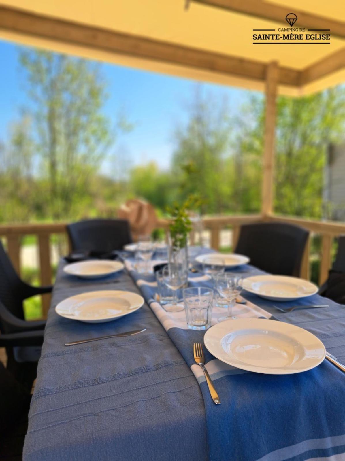 Camping Sainte Mere Eglise Luaran gambar