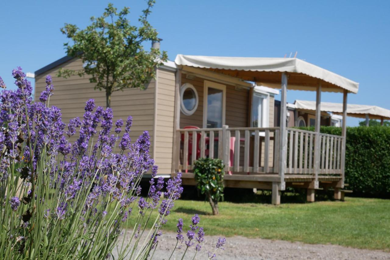 Camping Sainte Mere Eglise Luaran gambar