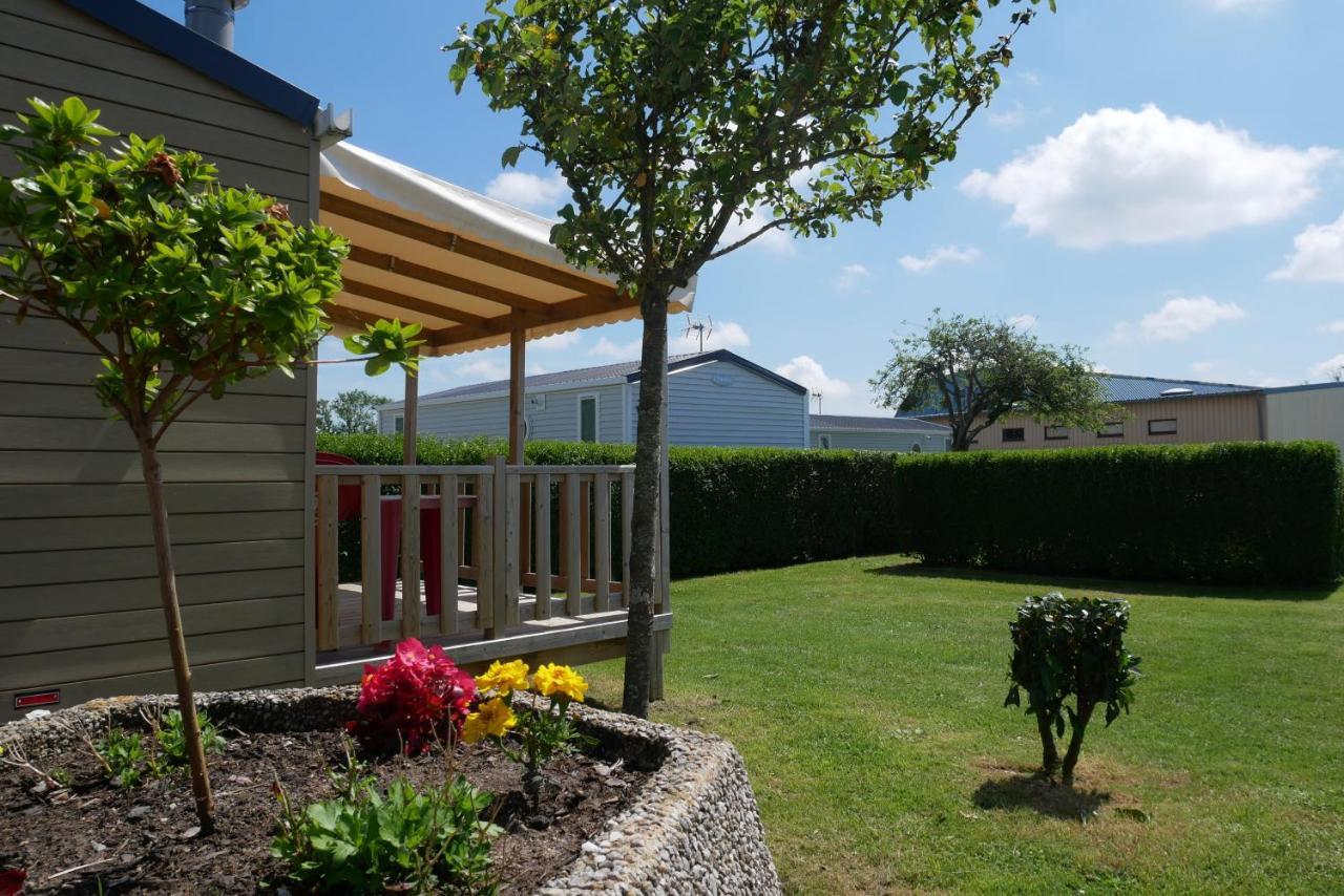 Camping Sainte Mere Eglise Luaran gambar